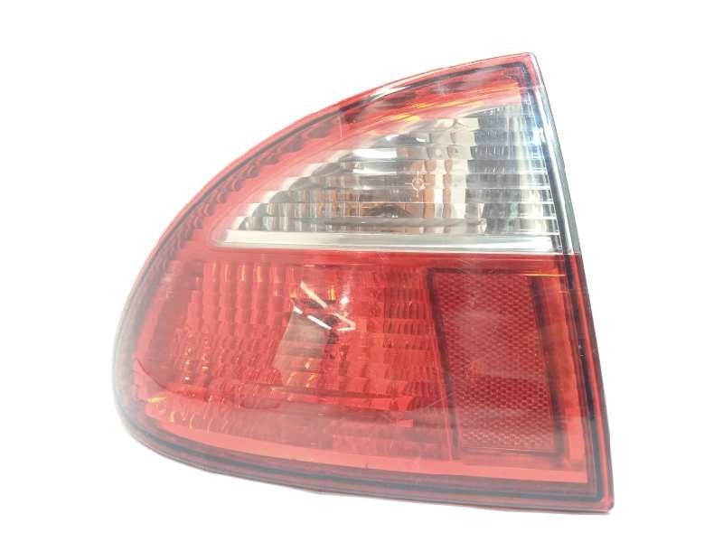 PILOTO TRASERO IZQUIERDO 1M694511101C 