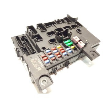 Recambio de caja reles / fusibles para mitsubishi outlander (gf0) motion 4wd referencia OEM IAM 8637B680  