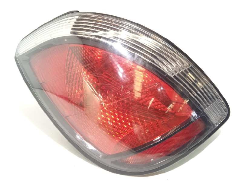 PILOTO TRASERO IZQUIERDO 924011G210 