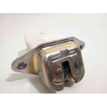 CERRADURA MALETERO / PORTON 63032FG101 