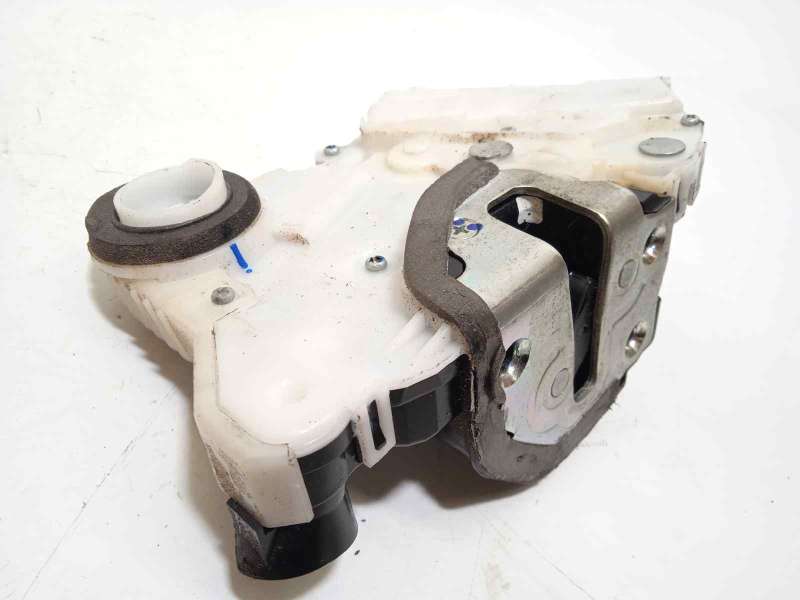 CERRADURA PUERTA DELANTERA IZQUIERDA 61032FJ050 