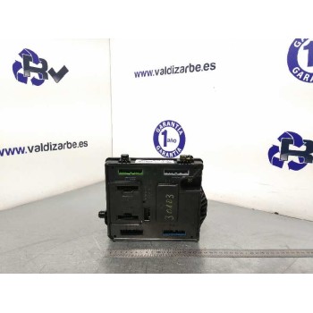 Recambio de caja reles / fusibles para renault megane iii berlina 5 p limited referencia OEM IAM 284B12249R  S180180060