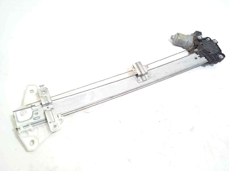 ELEVALUNAS DELANTERO IZQUIERDO 61041FJ010 