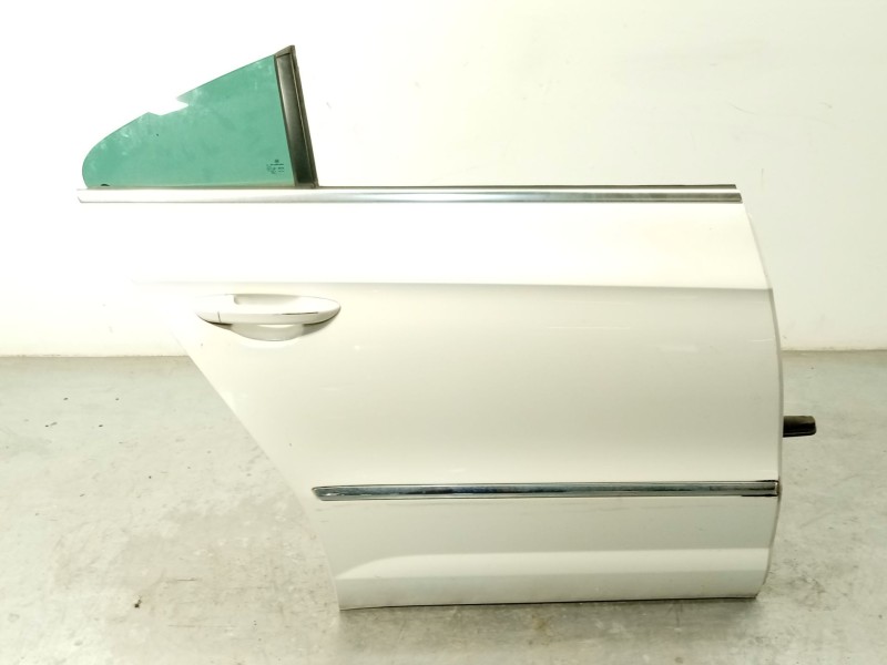 PUERTA TRASERA DERECHA 3C8833056E 