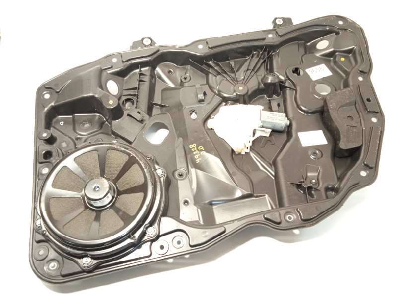 ELEVALUNAS DELANTERO DERECHO 7P5837756B 95862480200 8K0959802B
