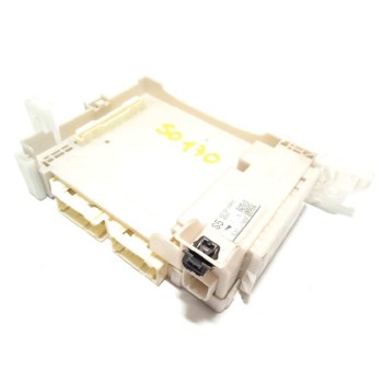 Recambio de caja reles / fusibles para toyota yaris 1.5 16v cat referencia OEM IAM 8273052K40  