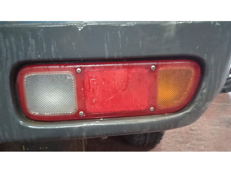 PILOTO TRASERO DERECHO PARAGOLPES 265500F000 