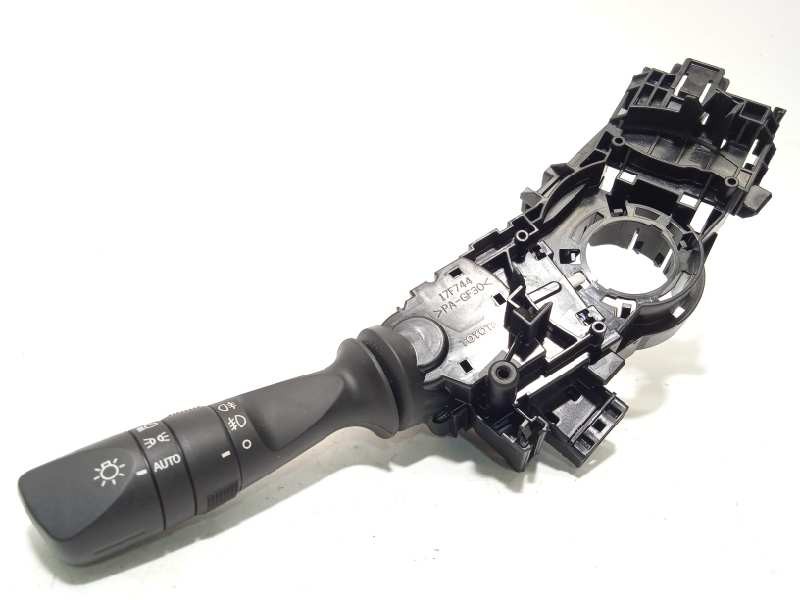 MANDO LUCES 4720017J437 