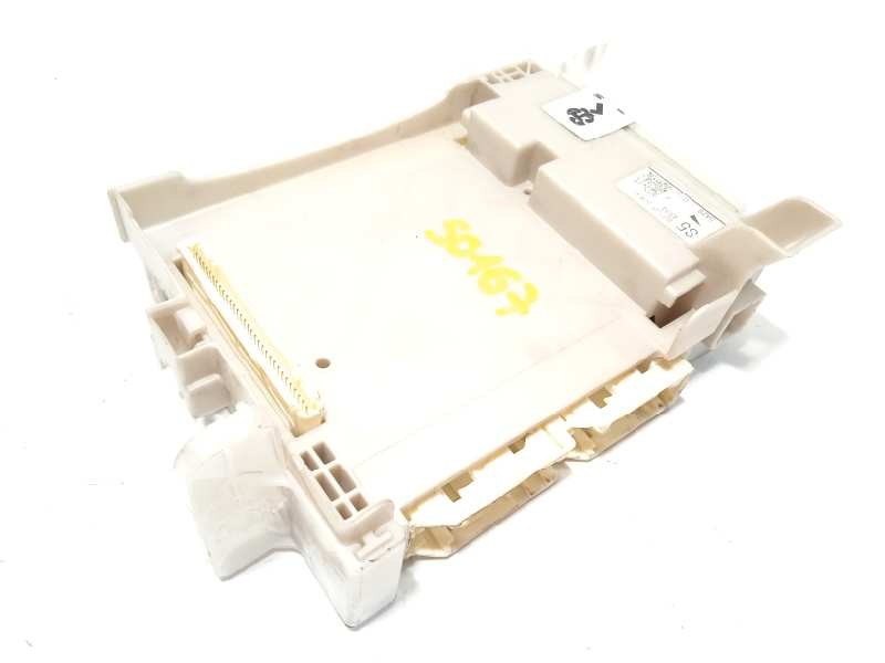 CAJA RELES / FUSIBLES 8273052K40 