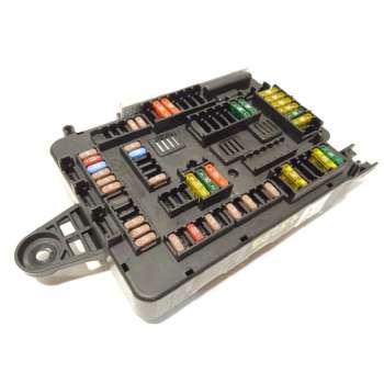 CAJA RELES / FUSIBLES 9337881 61149259466 61149337881