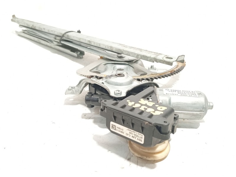 ELEVALUNAS DELANTERO DERECHO 857100F030E 915650102 