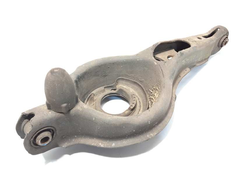 BRAZO SUSPENSION INFERIOR TRASERO DERECHO 31387062 