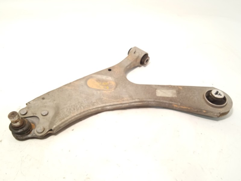 BRAZO SUSPENSION INFERIOR DELANTERO IZQUIERDO 9831682580 