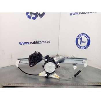 ELEVALUNAS TRASERO DERECHO 61042SG200 