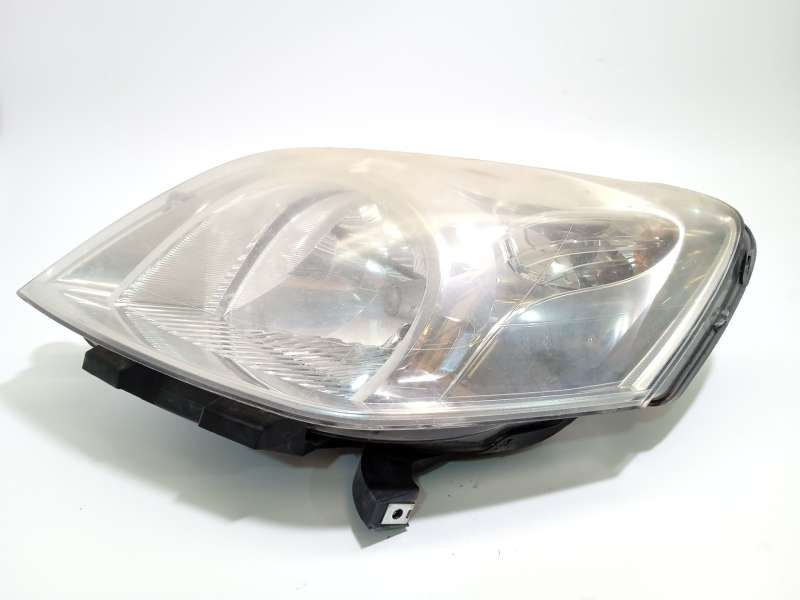 FARO IZQUIERDO 1353198080 45570383