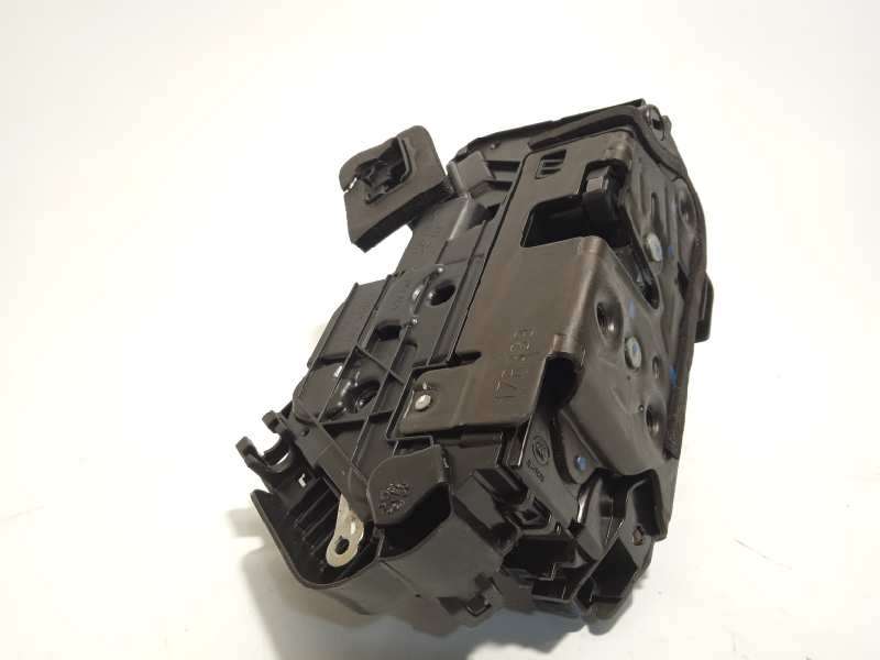 CERRADURA PUERTA DELANTERA DERECHA 5NB837016C 