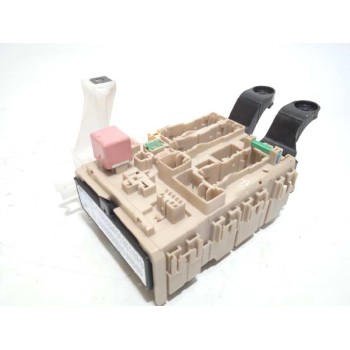 CAJA RELES / FUSIBLES 8273005J60 480115J29
