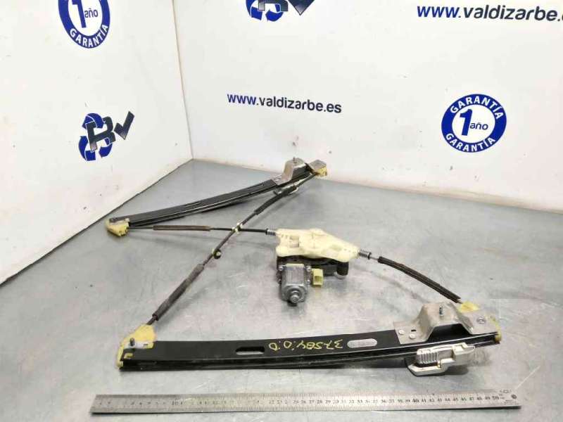 ELEVALUNAS DELANTERO DERECHO 5Q0959802 