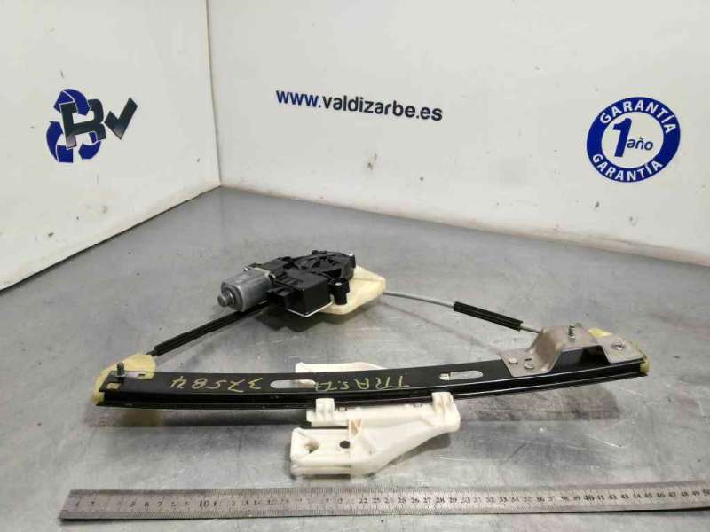ELEVALUNAS TRASERO IZQUIERDO 5Q0959811A 