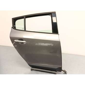 PUERTA TRASERA DERECHA 801016886R 