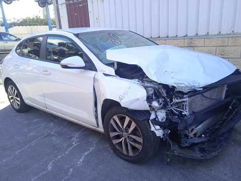 HYUNDAI I30 FASTBACK (PDE, PDEN)