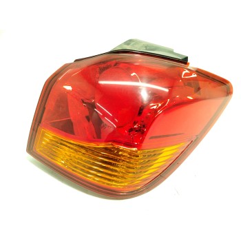 PILOTO TRASERO DERECHO 8330A690 