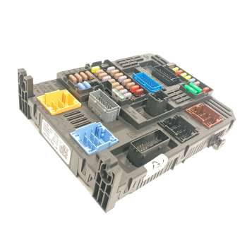 CAJA RELES / FUSIBLES 9830707880 1617549580 28641143
