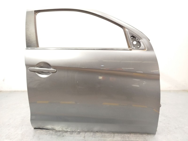 PUERTA DELANTERA DERECHA 5700B534 