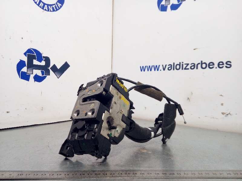 CERRADURA PUERTA TRASERA IZQUIERDA 825030004R 