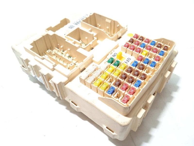 CAJA RELES / FUSIBLES 91951D7530 