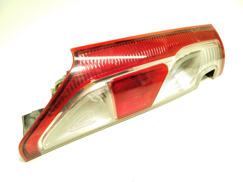 PILOTO TRASERO IZQUIERDO 265550870R 