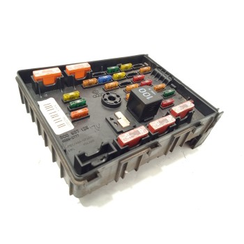 Recambio de caja reles / fusibles para volkswagen passat b6 variant (3c5) 2.0 tdi 16v referencia OEM IAM 3C0937125  