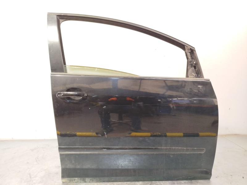 PUERTA DELANTERA DERECHA 5M0831302P 