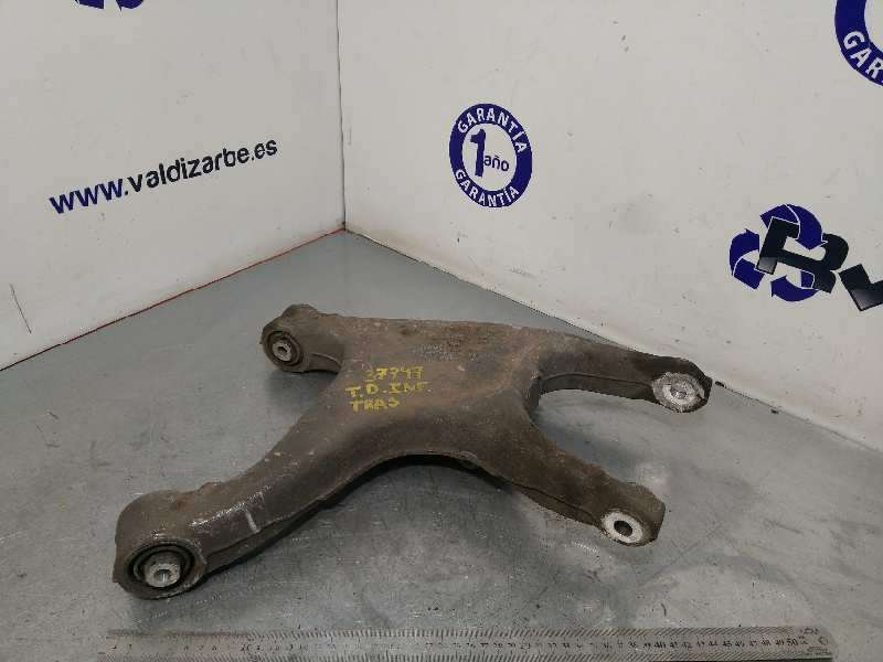 BRAZO SUSPENSION INFERIOR TRASERO DERECHO 8K0505312J 