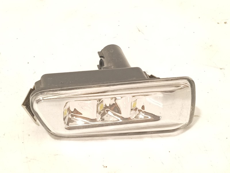 PILOTO TRASERO DERECHO INTERIOR 420947237 