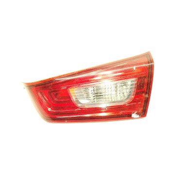 PILOTO TRASERO DERECHO INTERIOR 8336A088 