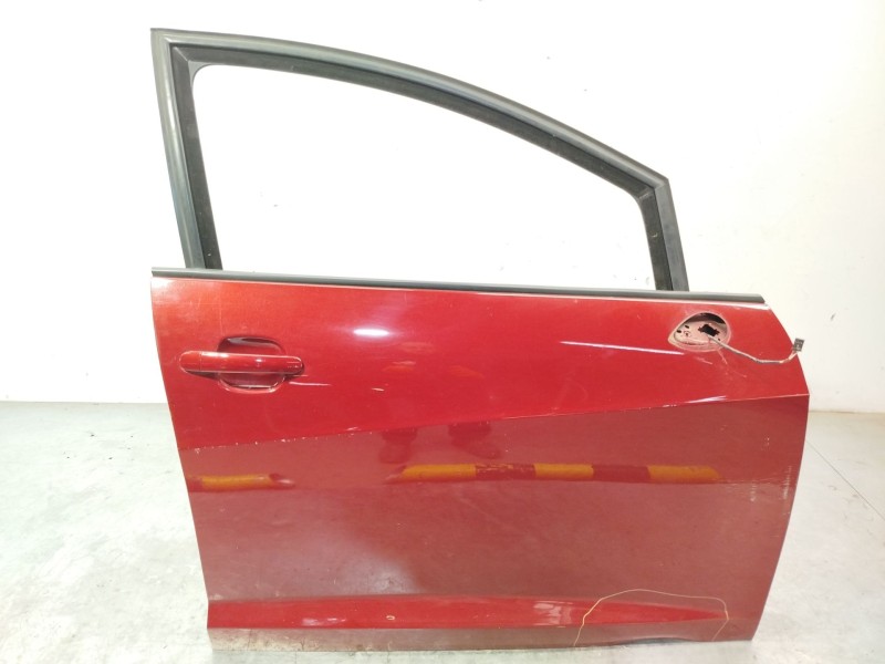 PUERTA DELANTERA DERECHA 6J4831056 