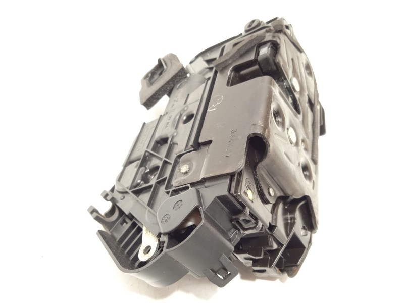 CERRADURA PUERTA TRASERA DERECHA 5NA839016E 