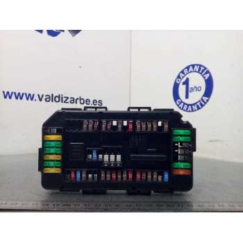 CAJA RELES / FUSIBLES 61149389068 