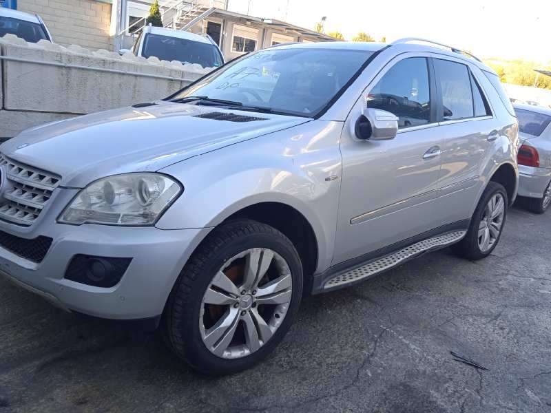 MERCEDES-BENZ CLASE M (W164)