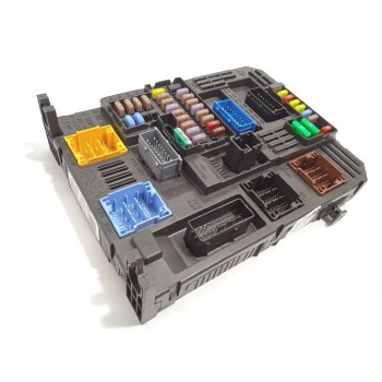 CAJA RELES / FUSIBLES 9819851380 28550133 1663368880