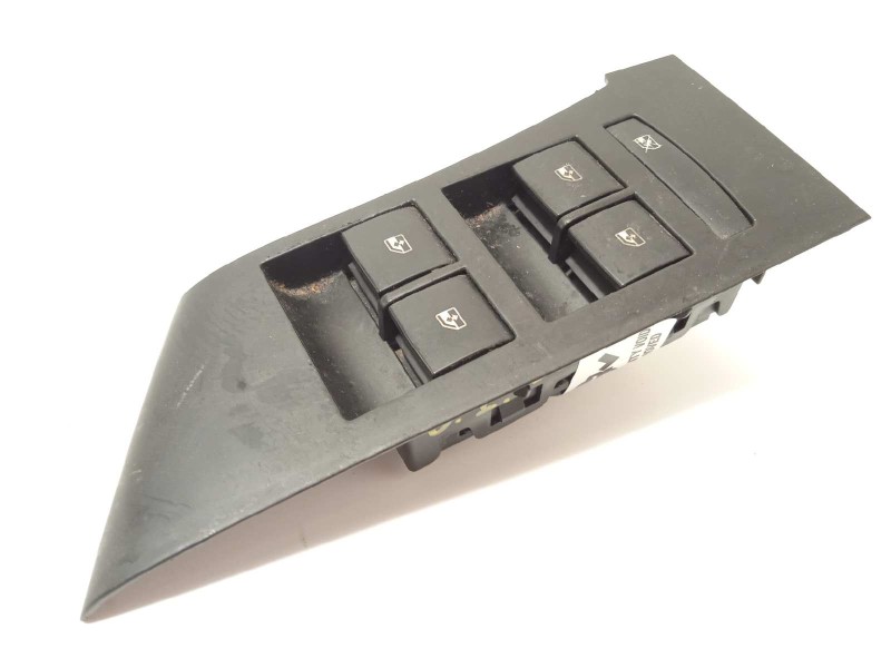 MANDO ELEVALUNAS DELANTERO IZQUIERDO 13305011 