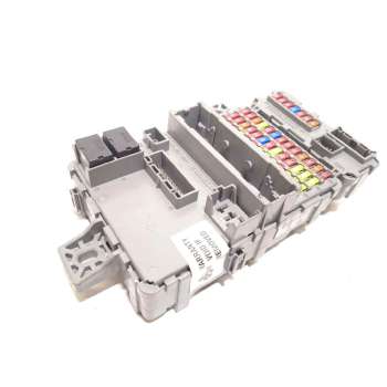 CAJA RELES / FUSIBLES TEAR210 TEAT011 38200TEAR21