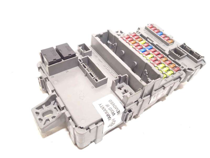 CAJA RELES / FUSIBLES TEAR210 TEAT011 38200TEAR21