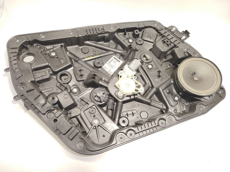 ELEVALUNAS DELANTERO IZQUIERDO A1777204905 A0009065806 