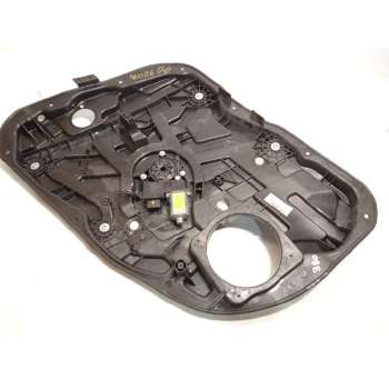 ELEVALUNAS DELANTERO DERECHO 824603Z010 813203Z020