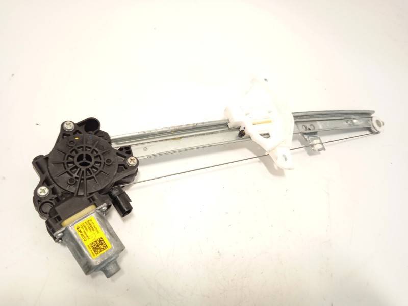 ELEVALUNAS DELANTERO DERECHO 82460Q0000 82402Q0010 