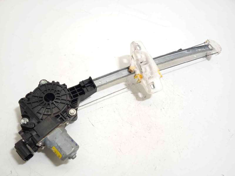 ELEVALUNAS TRASERO DERECHO CM093690A 72210TGGA01