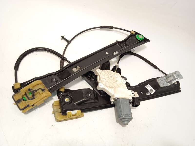 ELEVALUNAS DELANTERO DERECHO CM5123200AF FR1HB43520 