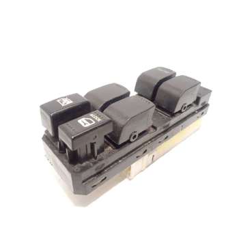 MANDO ELEVALUNAS DELANTERO IZQUIERDO 3799064J20 